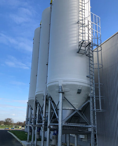 Construction de cuves, silos et tuyaux en plastiques renforcés verre